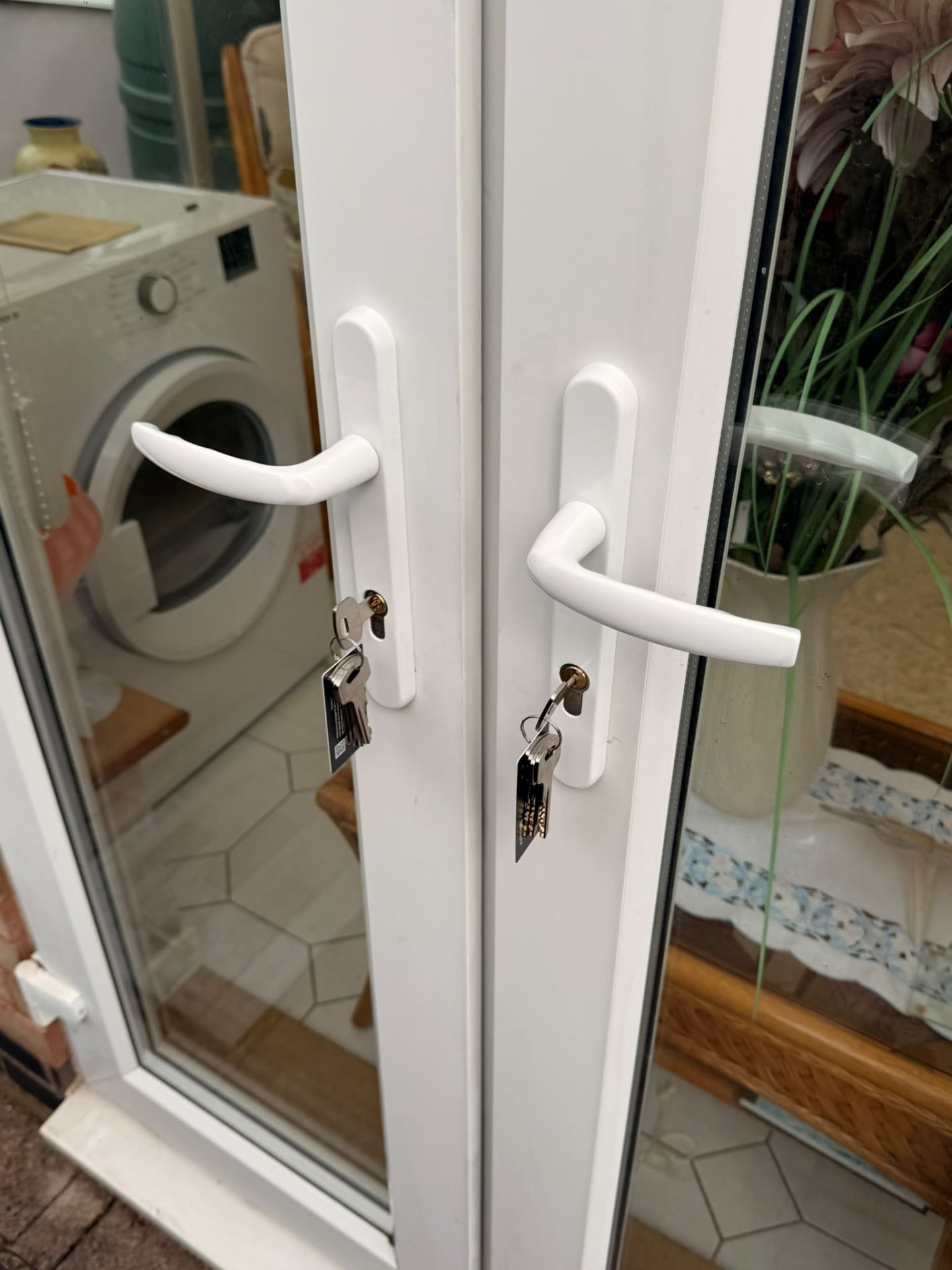 New TS007 3-star anti-snap cylinder and new handles fitted to the patio door after the break-in